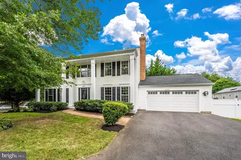 8800 Beavercreek Ln, Gaithersburg, MD 20879