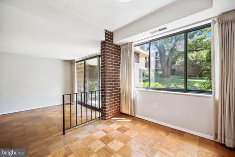 2113 Walsh View Ter #9-101, Silver Spring, MD 20902 photo 7