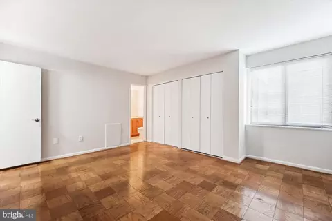 2113 Walsh View Ter #9-101, Silver Spring, MD 20902 photo 17