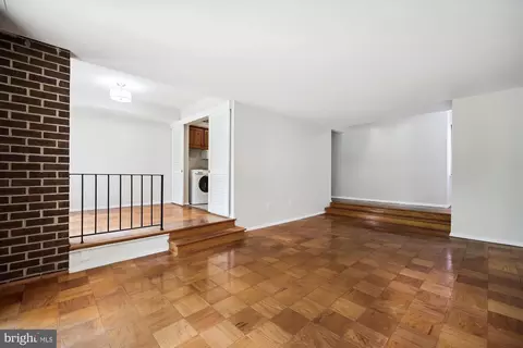 2113 Walsh View Ter #9-101, Silver Spring, MD 20902 photo 5