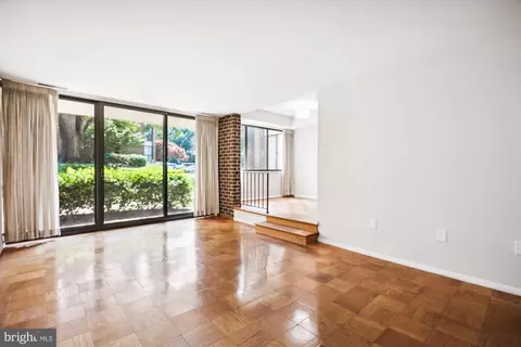2113 Walsh View Ter #9-101, Silver Spring, MD 20902 photo 3