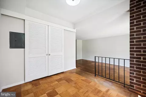 2113 Walsh View Ter #9-101, Silver Spring, MD 20902 photo 10