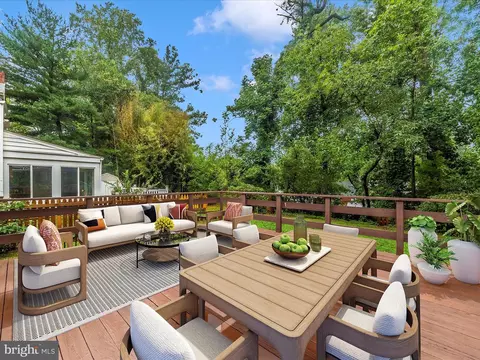 Exterior - 1027 Carson St, Silver Spring, MD 20901 photo 6 of 11