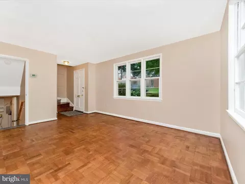 Living - 1027 Carson St, Silver Spring, MD 20901 photo 4 of 9