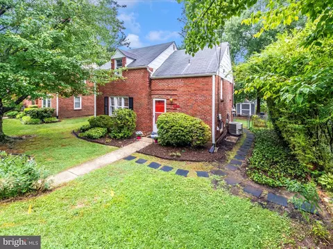 Exterior - 1027 Carson St, Silver Spring, MD 20901 photo 10 of 11