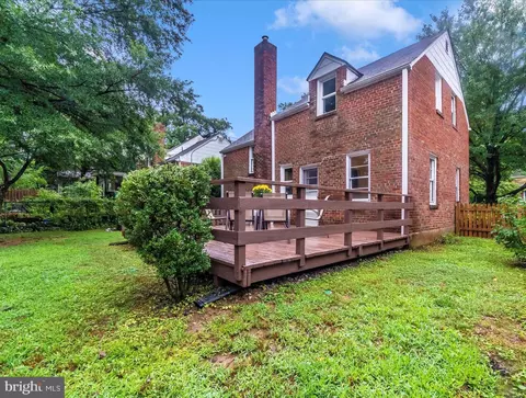 Exterior - 1027 Carson St, Silver Spring, MD 20901 photo 5 of 11
