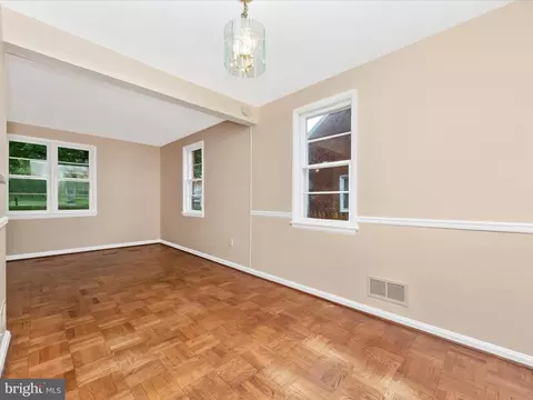 Living - 1027 Carson St, Silver Spring, MD 20901 photo 9 of 9