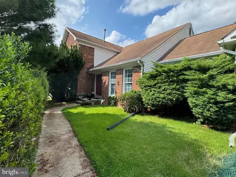 325 Hammonton Pl, Silver Spring, MD 20904
