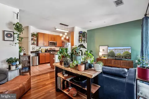 8045 Newell St #217, Silver Spring, MD 20910 photo 8