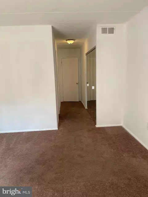 Entry Way - 3301 Hewitt Ave #208, Silver Spring, MD 20906 photo 3 of 7