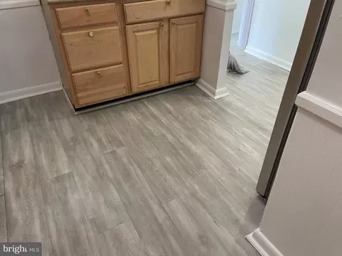 Entry Way - 3301 Hewitt Ave #208, Silver Spring, MD 20906 photo 6 of 7