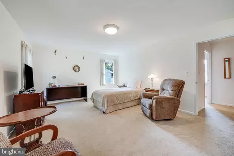 Bedroom - 13829 Turnmore Rd, Silver Spring, MD 20906 photo 1 of 7