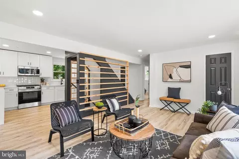 911 Kerwin Rd, Silver Spring, MD 20901 photo 9
