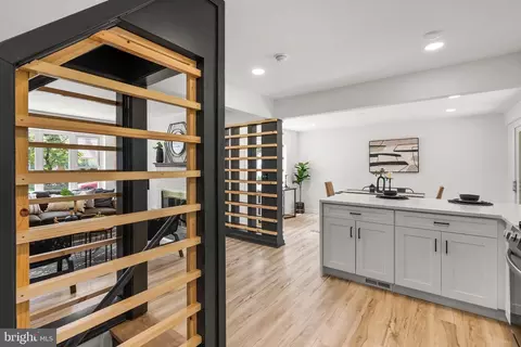 911 Kerwin Rd, Silver Spring, MD 20901 photo 10