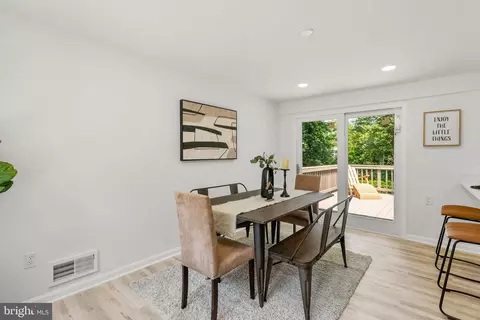 911 Kerwin Rd, Silver Spring, MD 20901 photo 17