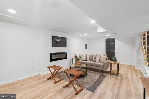 911 Kerwin Rd, Silver Spring, MD 20901 photo 30