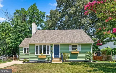 911 Kerwin Rd, Silver Spring, MD 20901 photo 4