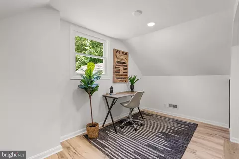 911 Kerwin Rd, Silver Spring, MD 20901 photo 18