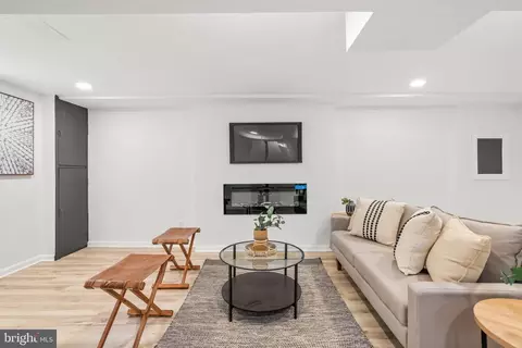 911 Kerwin Rd, Silver Spring, MD 20901 photo 31