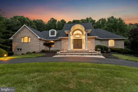 24201 Clematis Dr, Gaithersburg, MD 20882