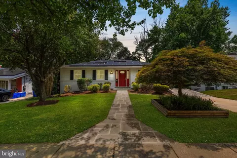13523 Vandalia Dr, Rockville, MD 20853