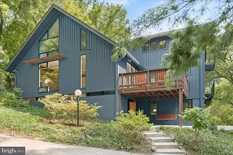 5023 Wissioming Rd, Bethesda, MD 20816