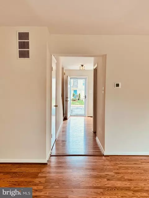 14904 Ladymeade Cir, Silver Spring, MD 20906 photo 10