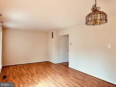 14904 Ladymeade Cir, Silver Spring, MD 20906 photo 4