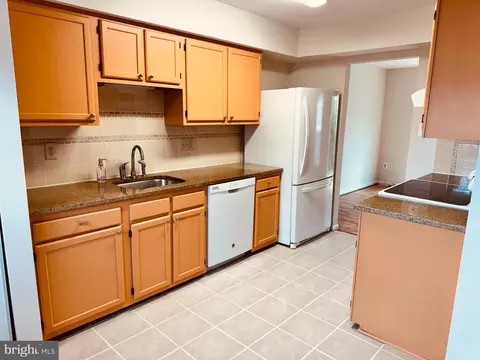 14904 Ladymeade Cir, Silver Spring, MD 20906 photo 8