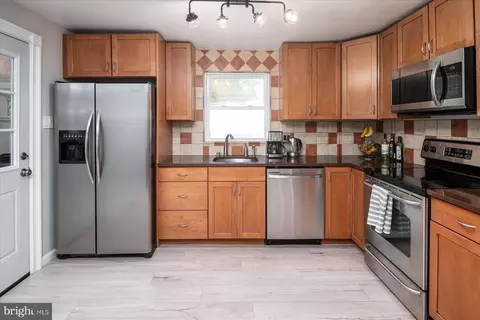 Kitchen - 707 Rosemere Ave, Silver Spring, MD 20904 photo 2 of 2