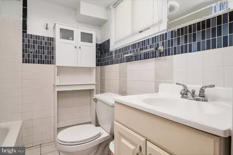 Bath - 707 Rosemere Ave, Silver Spring, MD 20904 photo 3 of 3