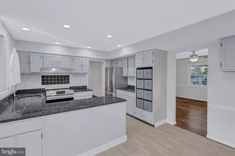 Kitchen - 13813 Beacon Hollow Ln, Silver Spring, MD 20906 photo 1 of 4