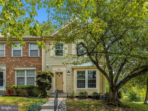 12401 Port Haven Dr, Germantown, MD 20874