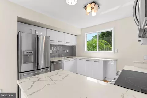 11700 Mentone Rd, Silver Spring, MD 20906 photo 8