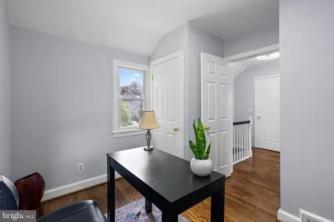 Entry Way - 208 Granville Dr, Silver Spring, MD 20901 photo 2 of 2