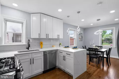 Kitchen - 208 Granville Dr, Silver Spring, MD 20901 photo 3 of 3