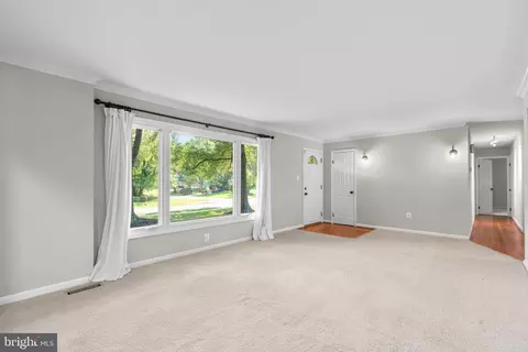 Living - 19100 Bloomfield Rd, Olney, MD 20832 photo 2 of 5
