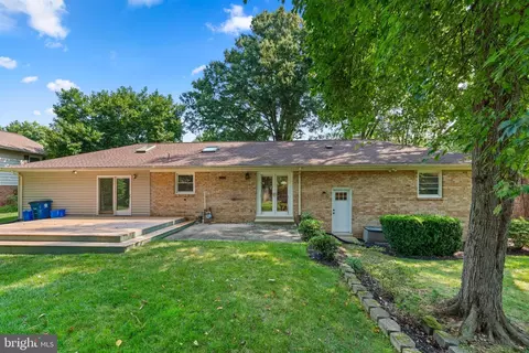 Exterior - 19100 Bloomfield Rd, Olney, MD 20832 photo 4 of 8