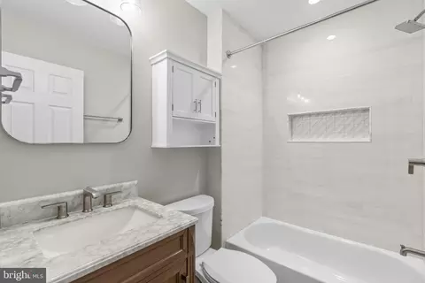 Bath - 19100 Bloomfield Rd, Olney, MD 20832 photo 4 of 4