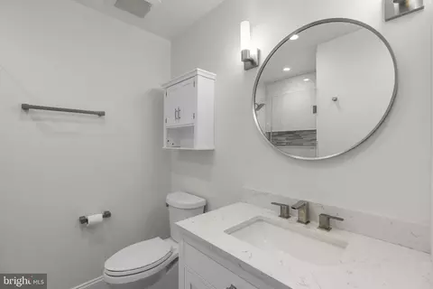 Bath - 19100 Bloomfield Rd, Olney, MD 20832 photo 2 of 4