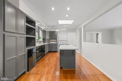 Kitchen - 19100 Bloomfield Rd, Olney, MD 20832 photo 2 of 4