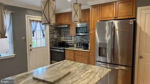 709 N Belgrade Rd, Silver Spring, MD 20902 photo 4