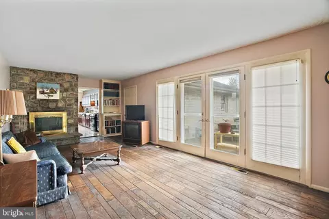 9208 Gue Rd, Damascus, MD 20872 photo 17