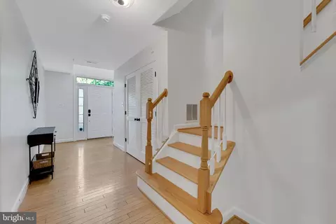 2116 Elm Tree Ln, Silver Spring, MD 20906 photo 3