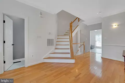 2116 Elm Tree Ln, Silver Spring, MD 20906 photo 4