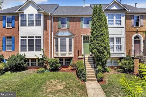 13834 Lambertina Pl, Rockville, MD 20850