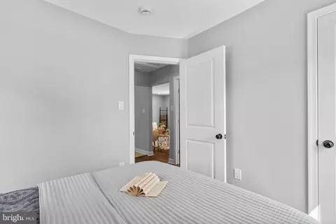 4301 Garrett Park Rd, Silver Spring, MD 20906 photo 16