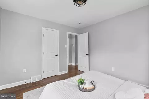 4301 Garrett Park Rd, Silver Spring, MD 20906 photo 14