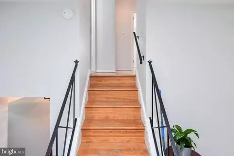 Entry Way - 4011 Highview Dr, Silver Spring, MD 20906 photo 5 of 5