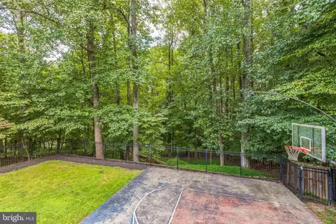 Exterior - 14 Atwood Ct, Silver Spring, MD 20906 photo 6 of 9